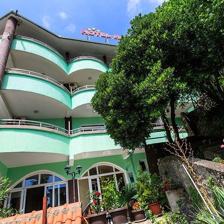 Hotel Hoti Улцинь Экстерьер фото